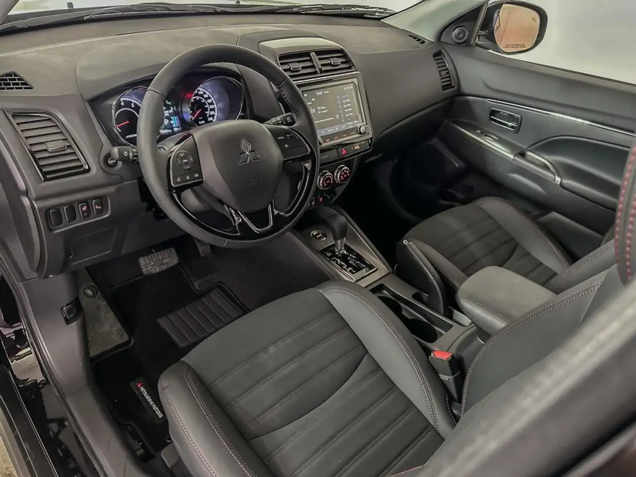 Mitsubishi RVR снимка Mitsubishi RVR