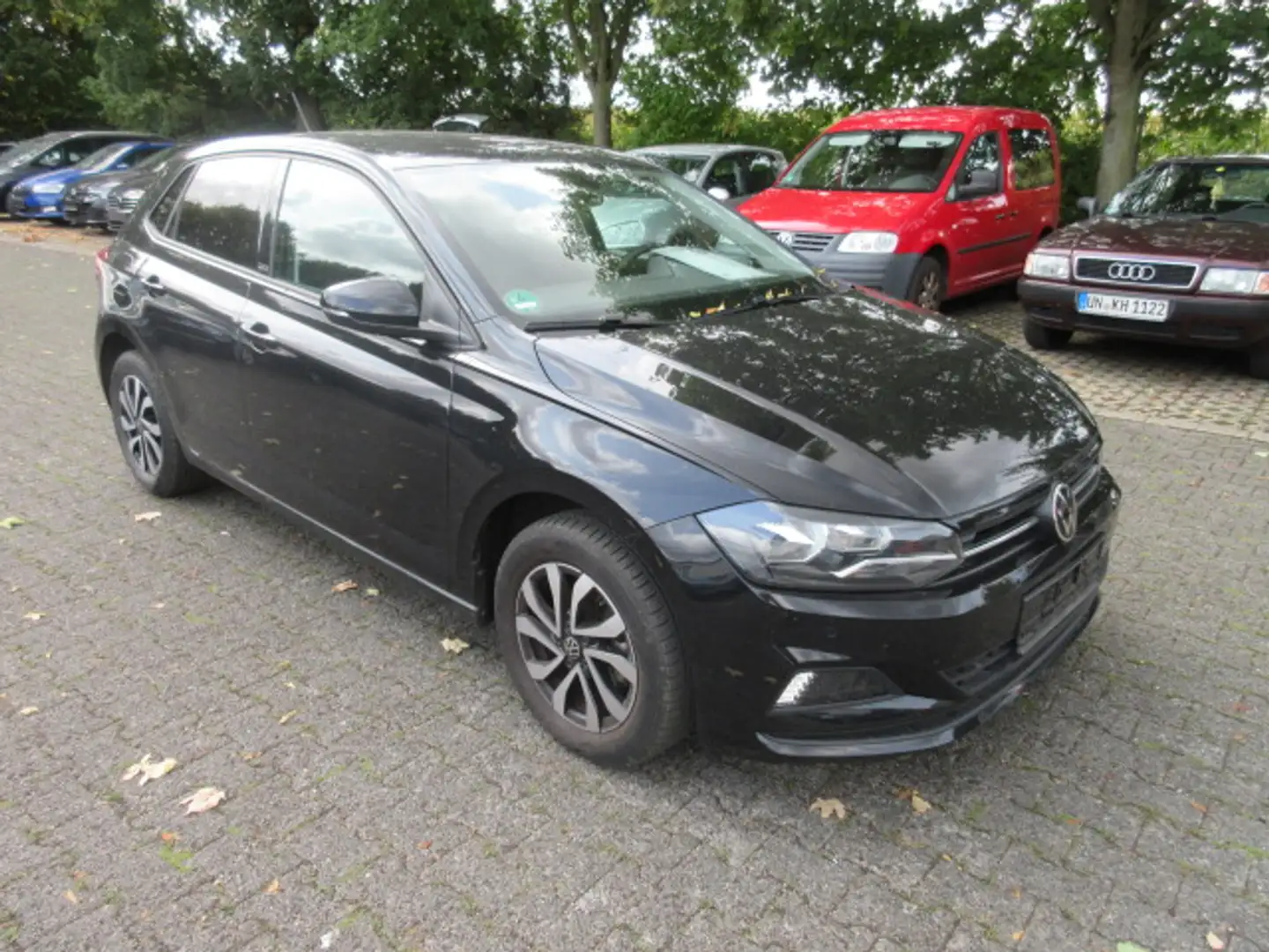 Volkswagen Polo Active 1.0 APP CLIMATRONIC ALU APS SITZHEIZUNG GJR eFH ZV DAB+ Schwarz - 1