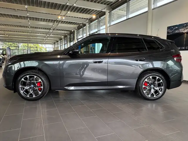 BMW X3 view 4