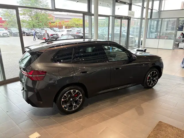 BMW X3 view 7