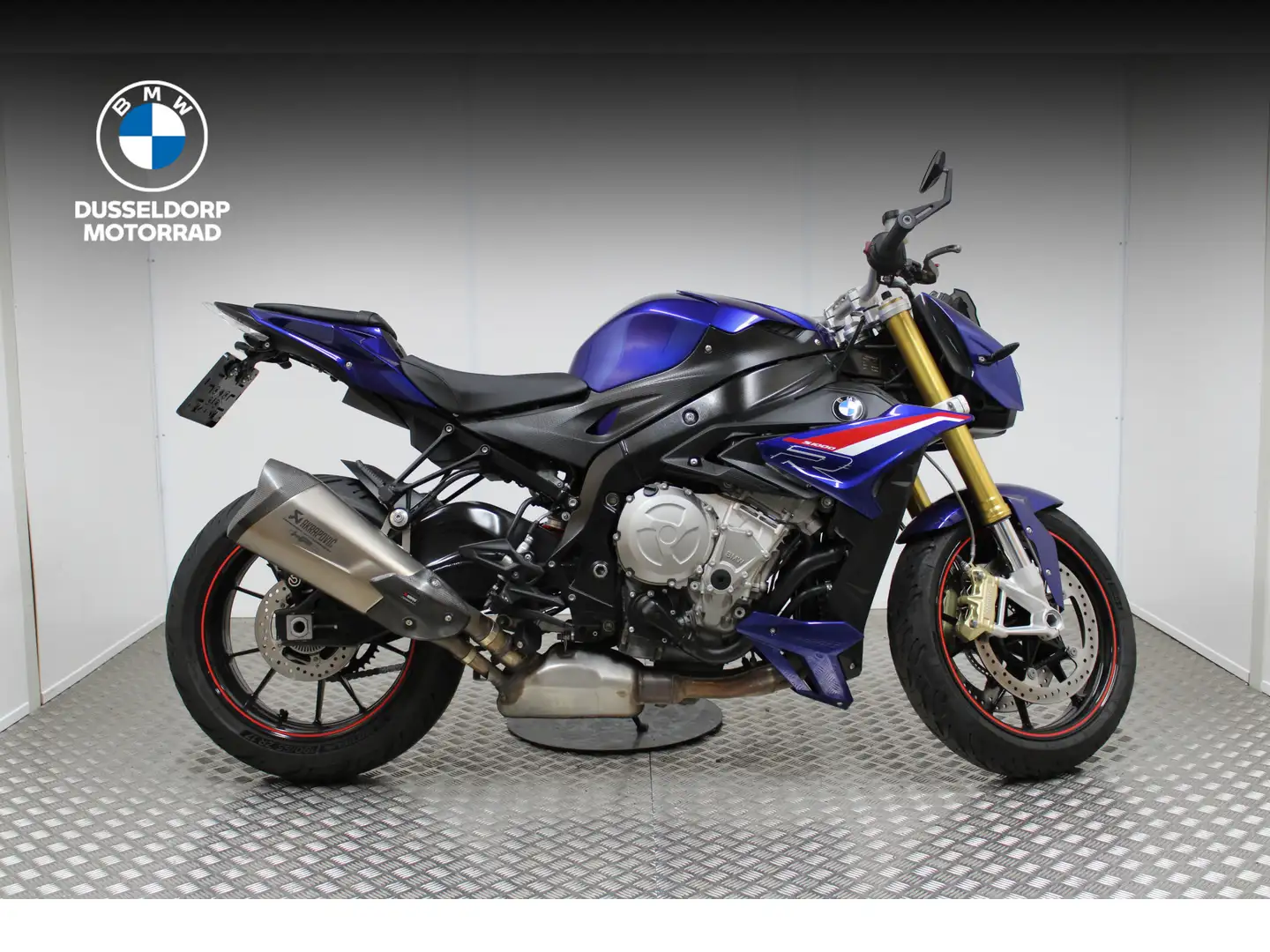 BMW S 1000 R San Marino blue metallic Akrapovic Blauw - 1