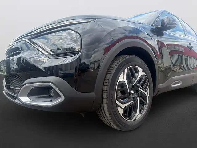 Citroen C4 view 11