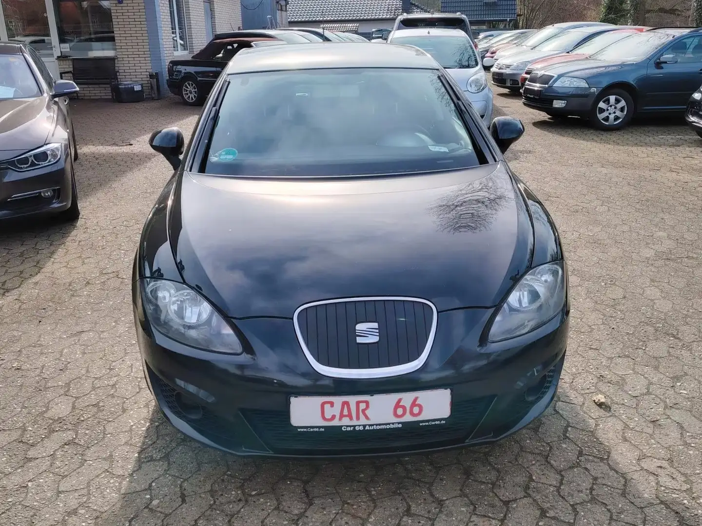 SEAT Leon Style Ecomotive / Klimaanlage / Schwarz - 2