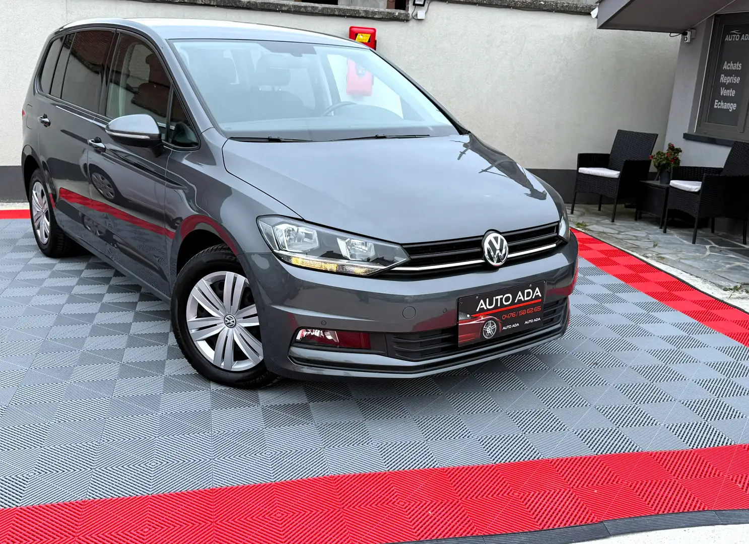 Volkswagen Touran Touran 1.6 TDi DSG (EU6.2)--7 PLACES--AIRCO--GPS-- Gris - 1