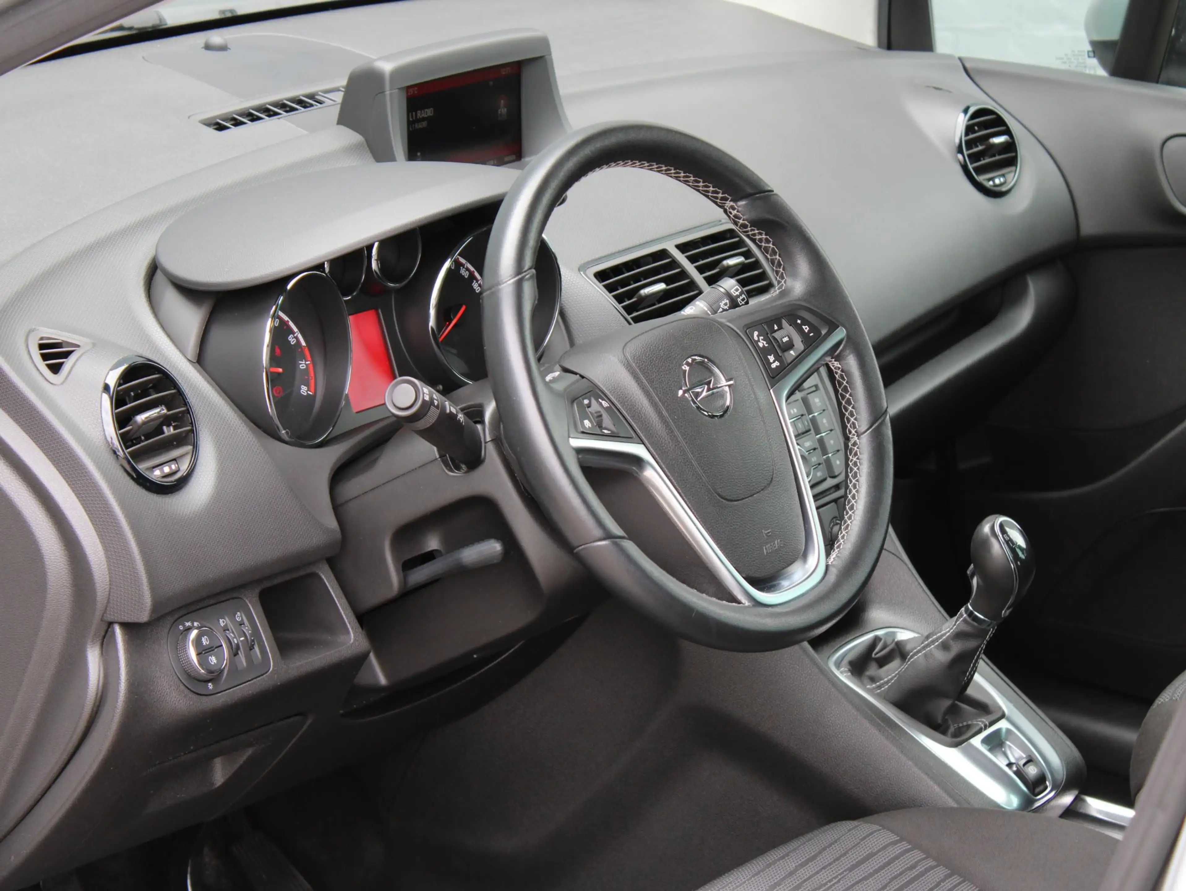 Opel Meriva 1.4 Turbo Design Edition | All Season Banden | Dea — photo 11