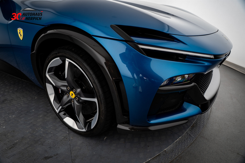 Ferrari Purosangue V12 Carbon Lift Pano Matrix 360° MwSt — photo 8