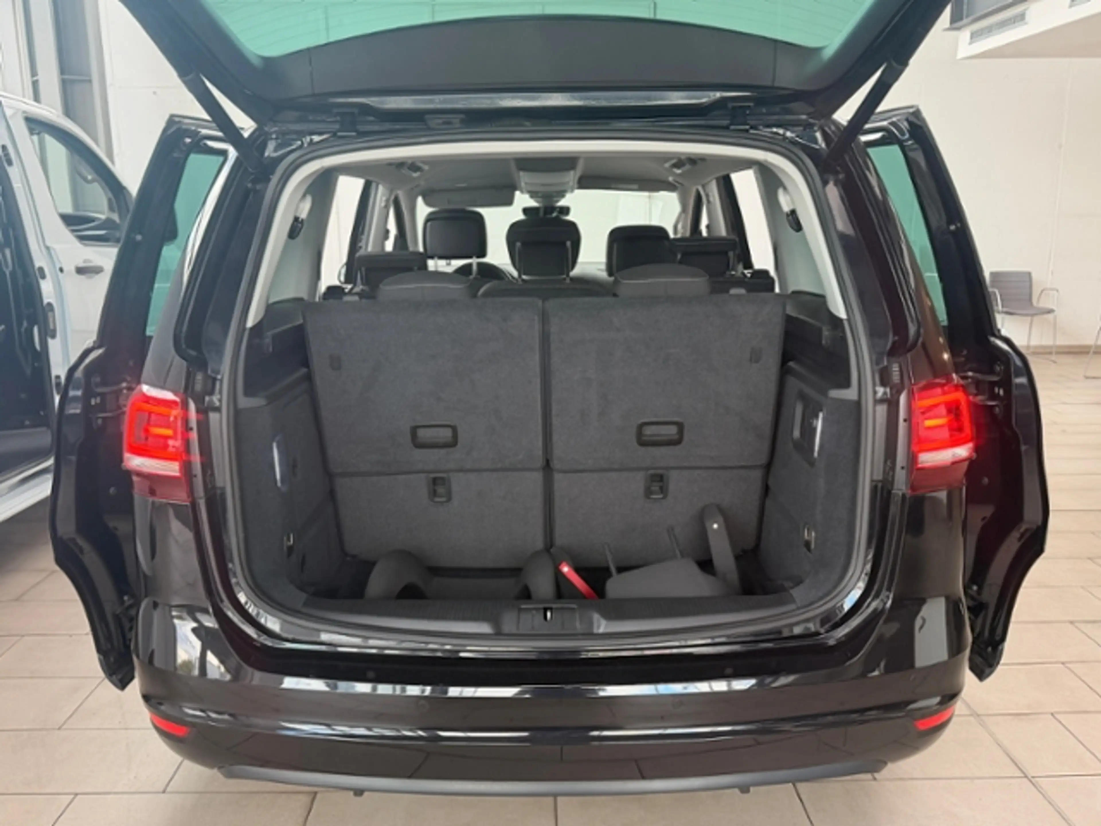 Volkswagen Sharan Join DSG 7-Sitze RFK NAVI KLIMA WINTERPAKET EL. T — photo 14