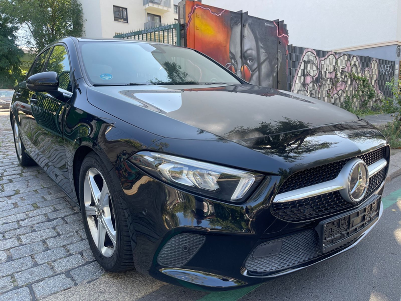Mercedes-Benz A 180 A A 180 d