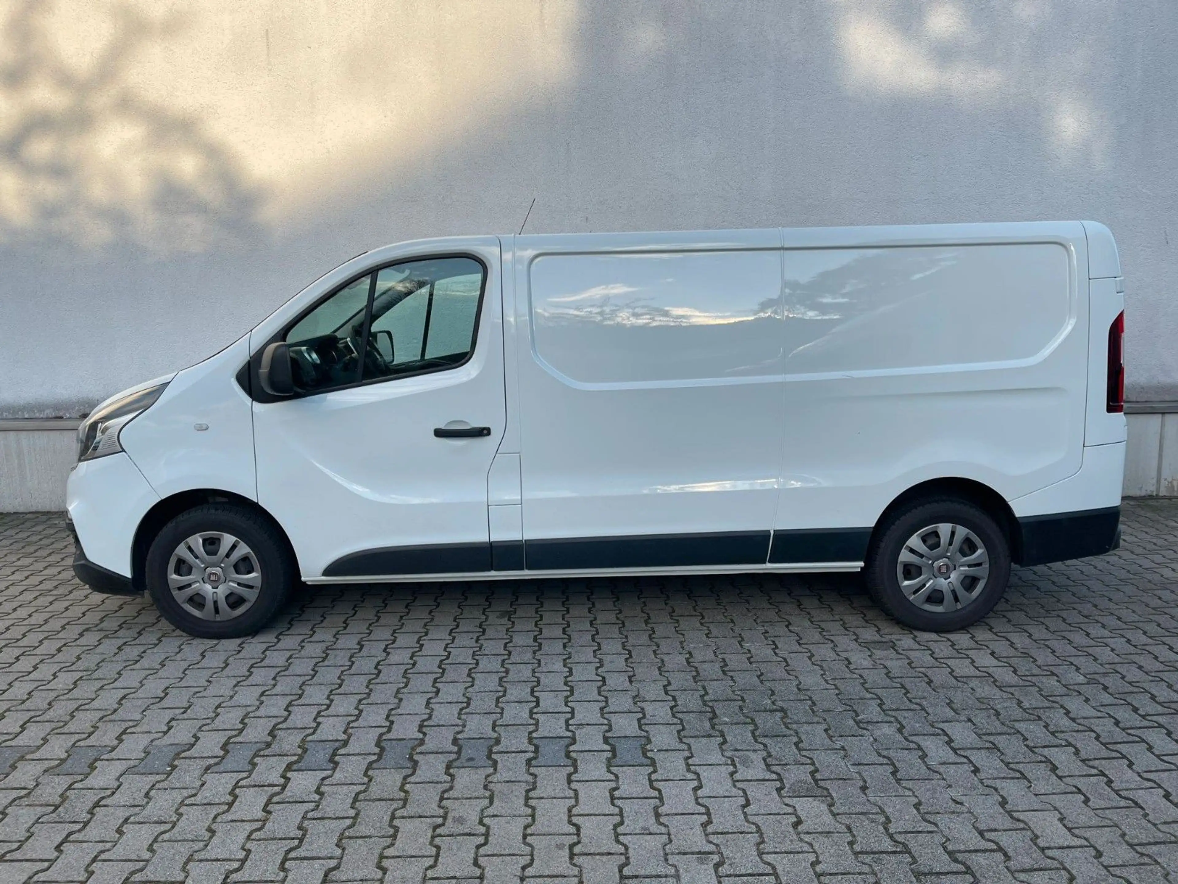 Fiat Talento Kasten L2H1 1,2t|1.HD|AHK|KAMERA|MWST — photo 6