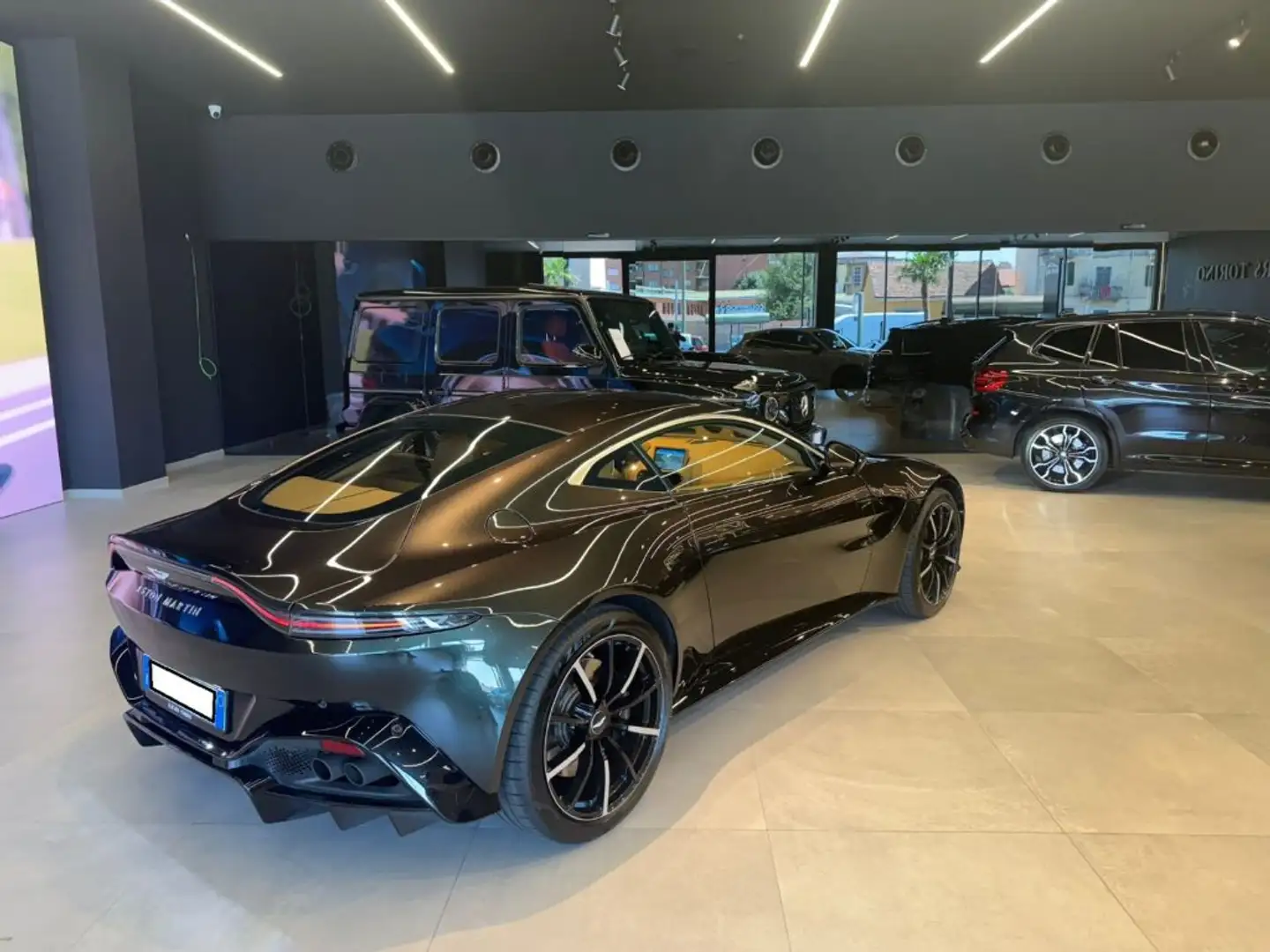 Aston Martin Vantage Coupé Nero - 2