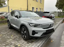 Volvo XC40 Core Pure Standheizung R.Cam Navi LED SHZ