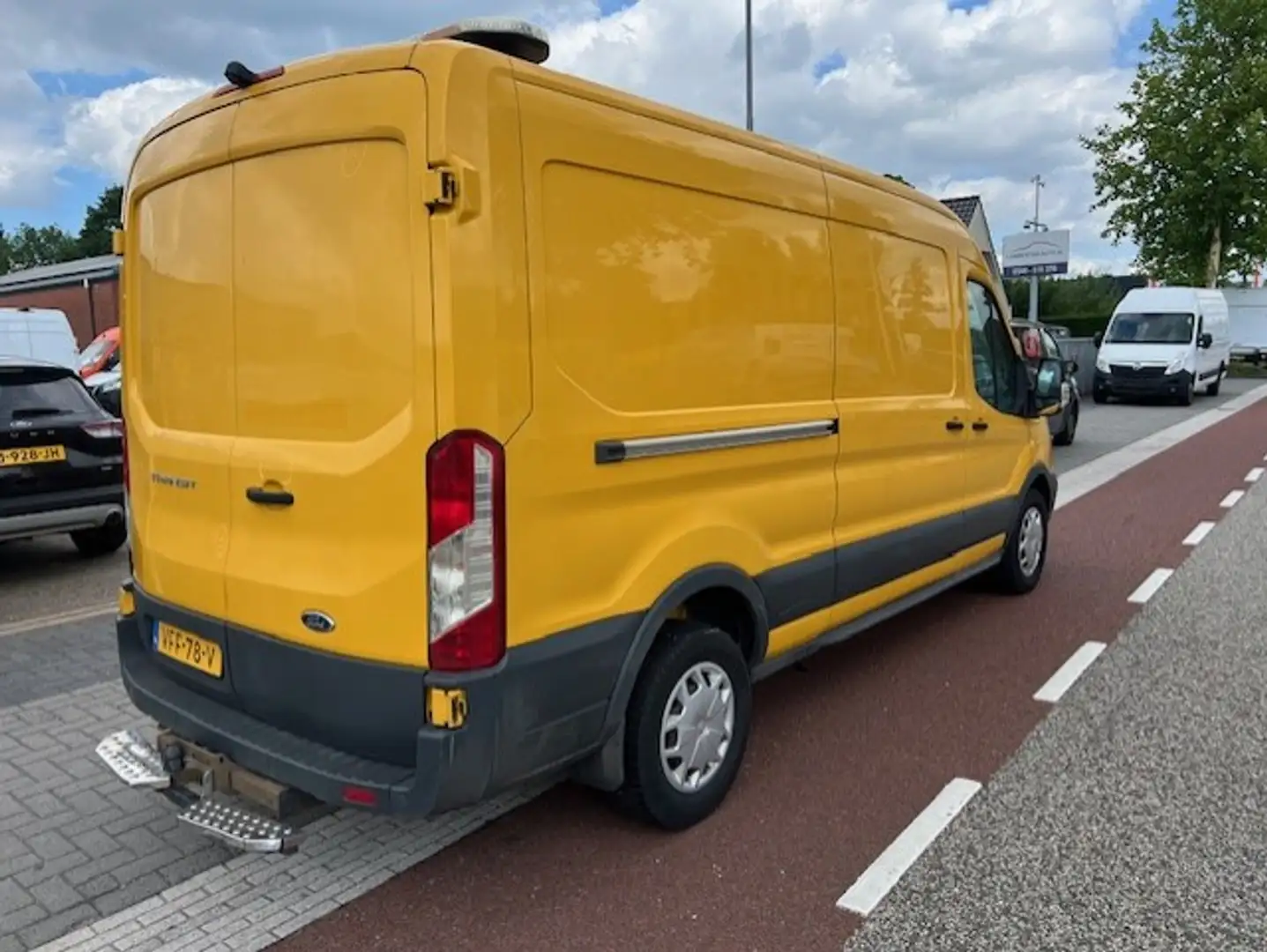 Ford Transit 350 2.0 TDCI 96KW L3H2 AIRCO KLIMA EURO6 Geel - 2