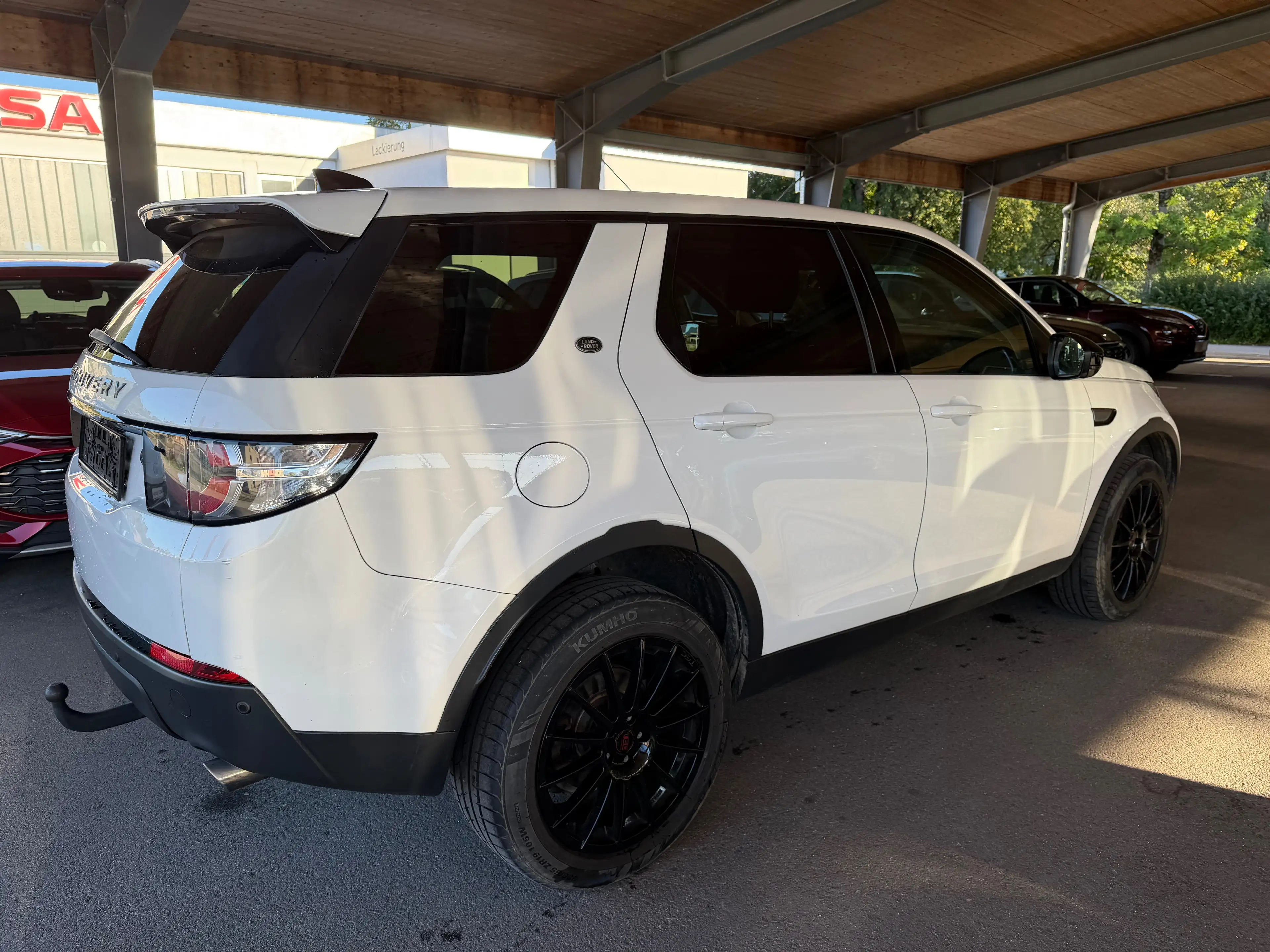 Land Rover Discovery Sport Discovery Sport TD4 HSE Luxury — photo 3