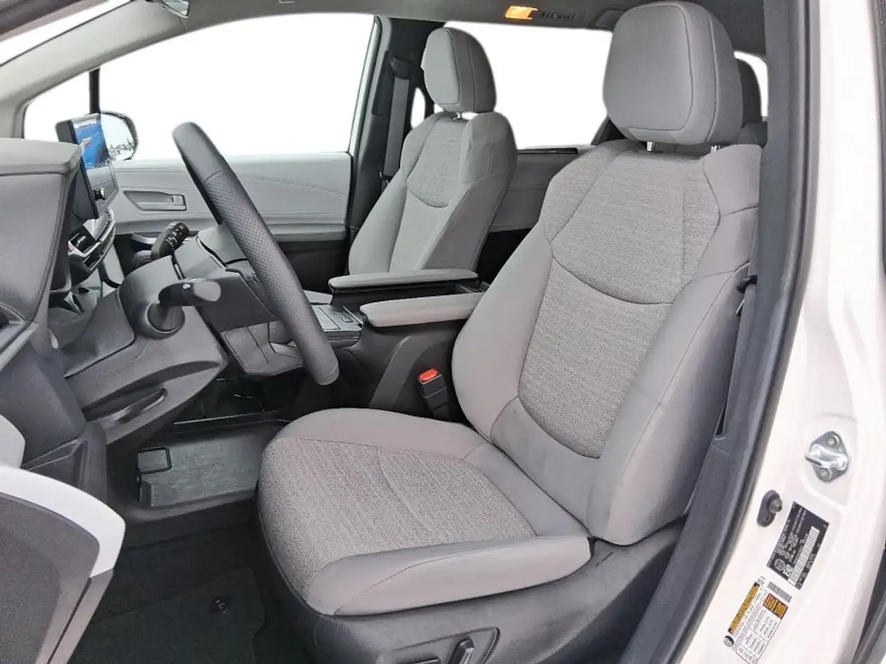 Toyota Sienna снимка Toyota Sienna
