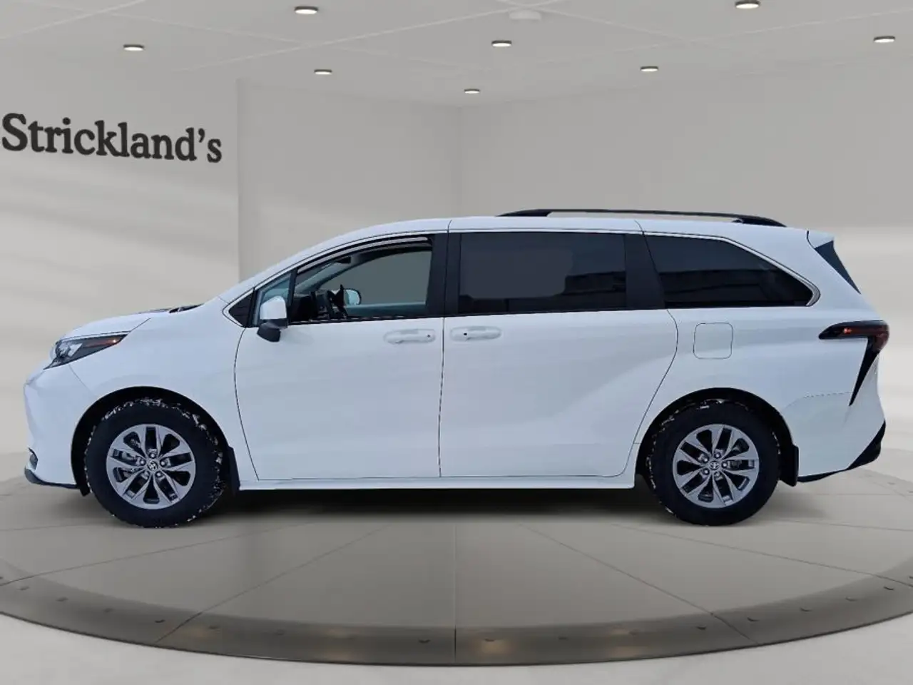 Toyota Sienna снимка Toyota Sienna