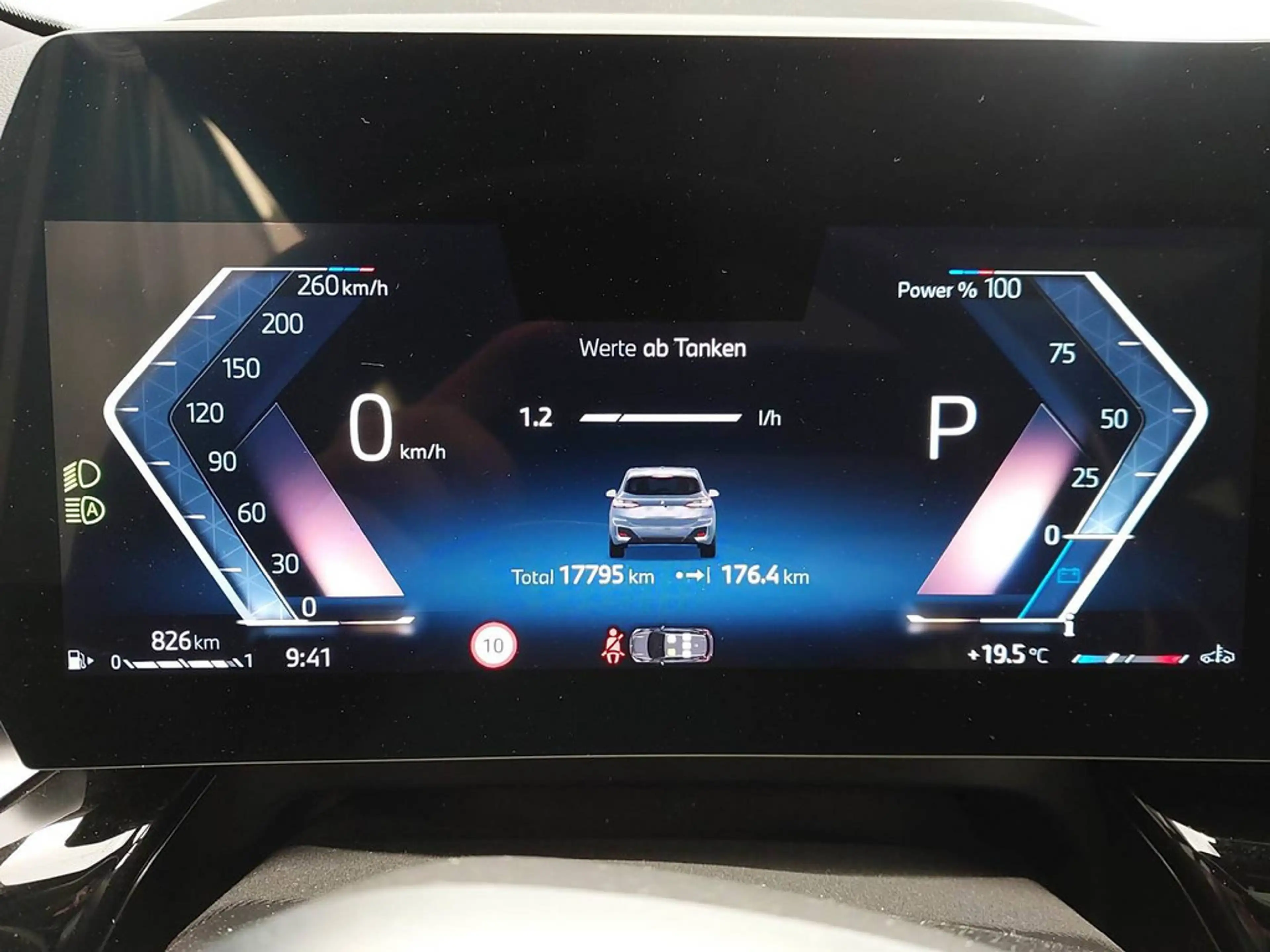 BMW 220 i Active Tourer M-Sport PANO+AHK+HUD+360°K — photo 7