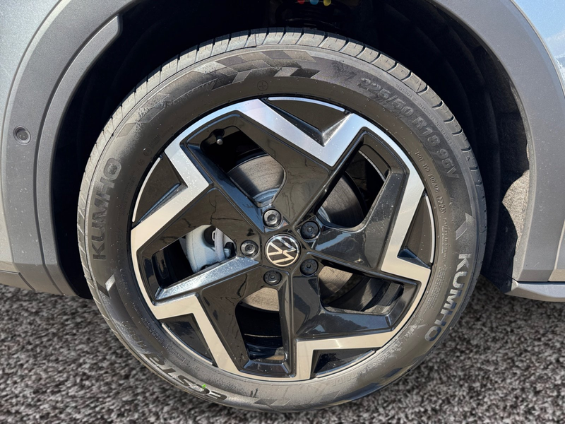 Volkswagen T-Roc R-Line eTSI DSG|AHK|ACC|NEUESMODELL!|EASYO — photo 8