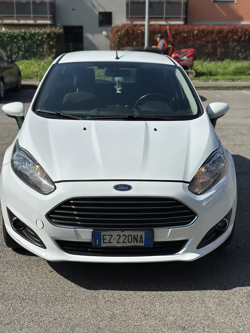 Ford Fiesta Plus - 1