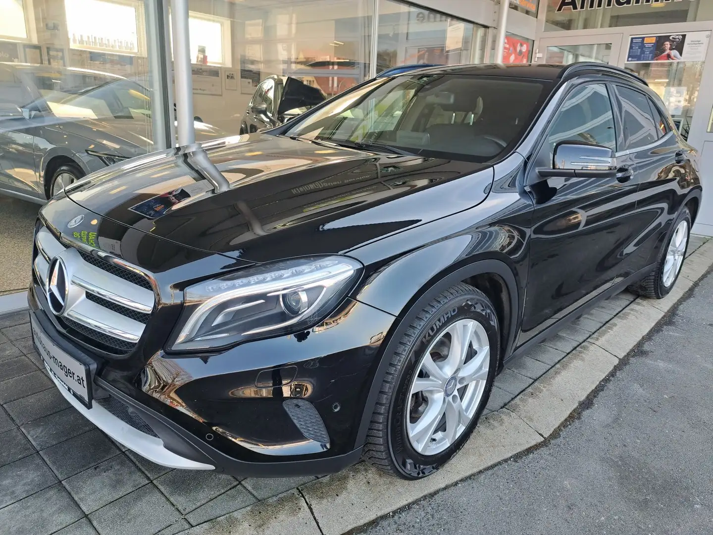 Mercedes-Benz GLA 180 180 CDI Edition Lifestyle Schwarz - 1