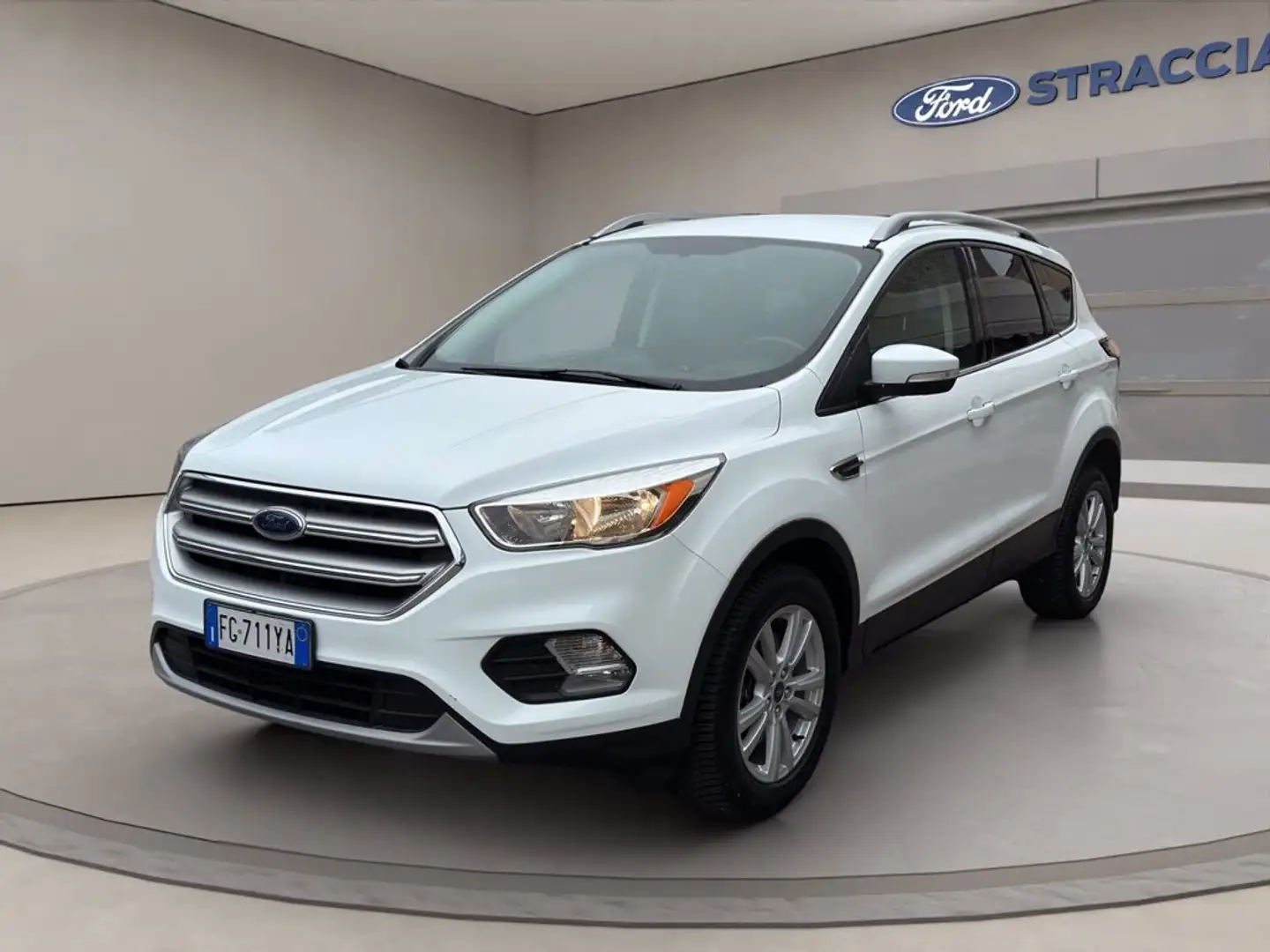 Ford Kuga 1.5 tdci Plus s&s 2wd 120cv Blanc - 1
