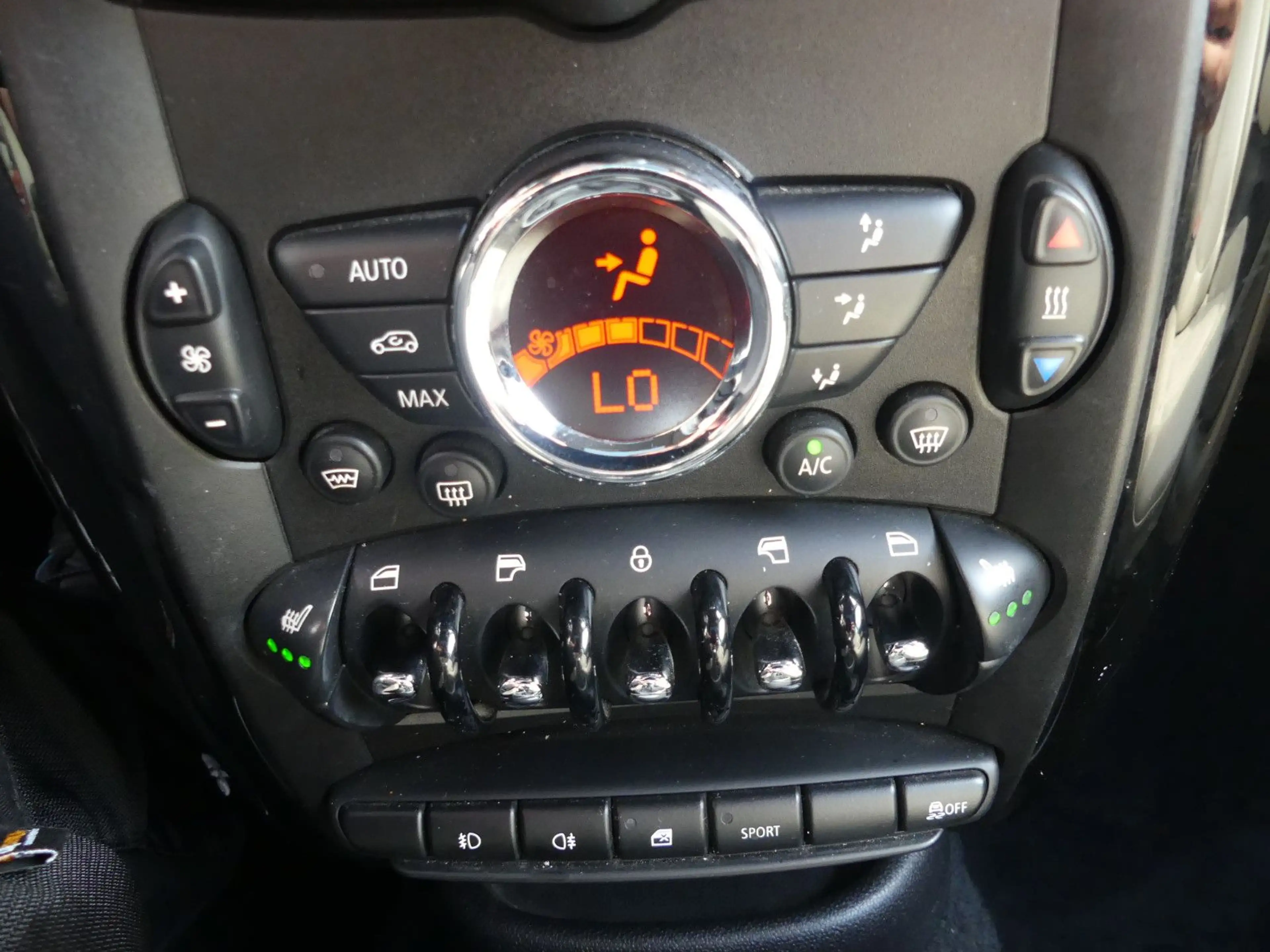 MINI Cooper SD Countryman Cooper SD All4 Countryman/Leder/Navi/Bi-Xenon/SD — photo 13