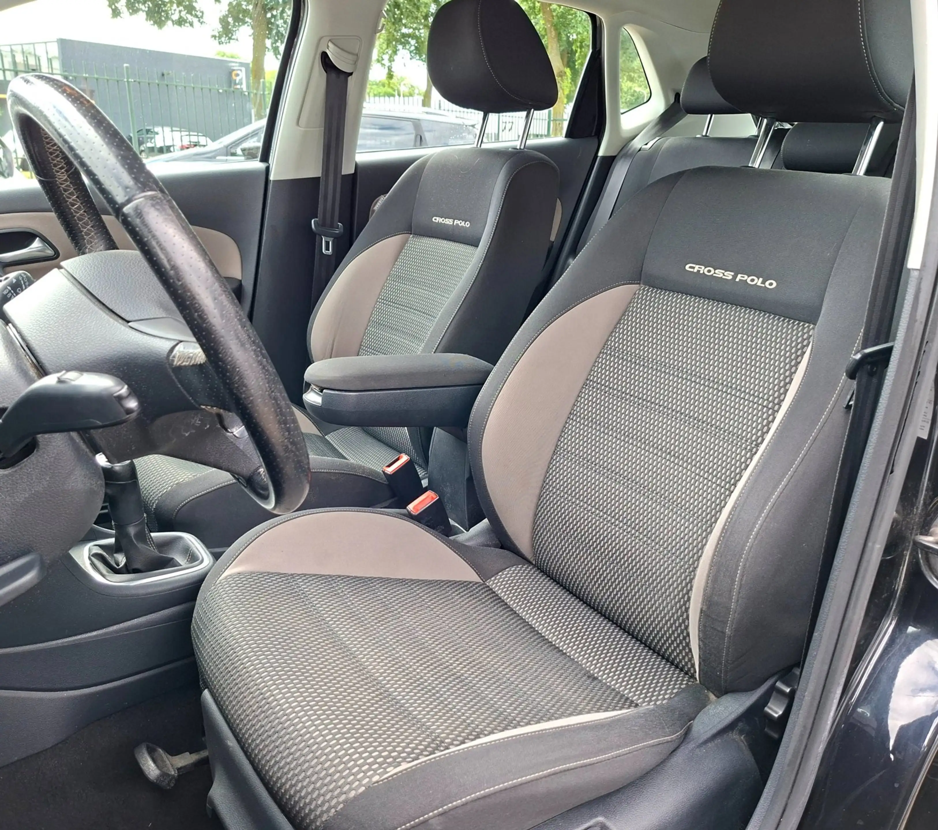 Volkswagen Polo Cross 1.2 TSI Clima Pdc Camera Cruise — photo 7