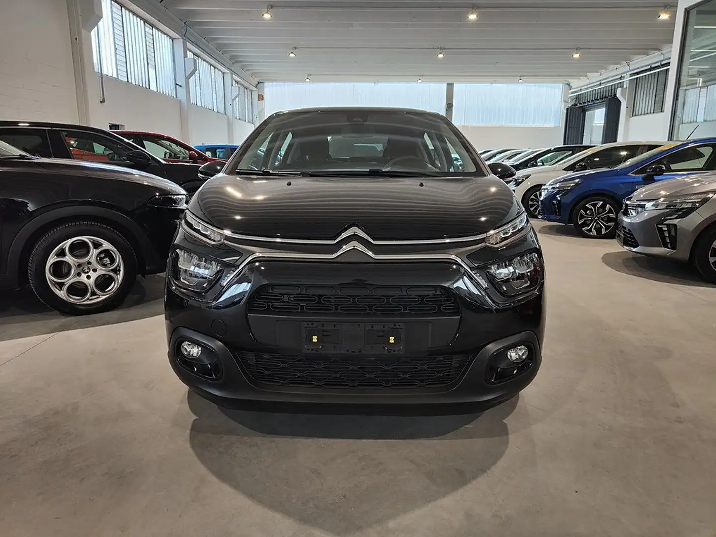 Citroen C3 PureTech 83cv Plus Nero - 2