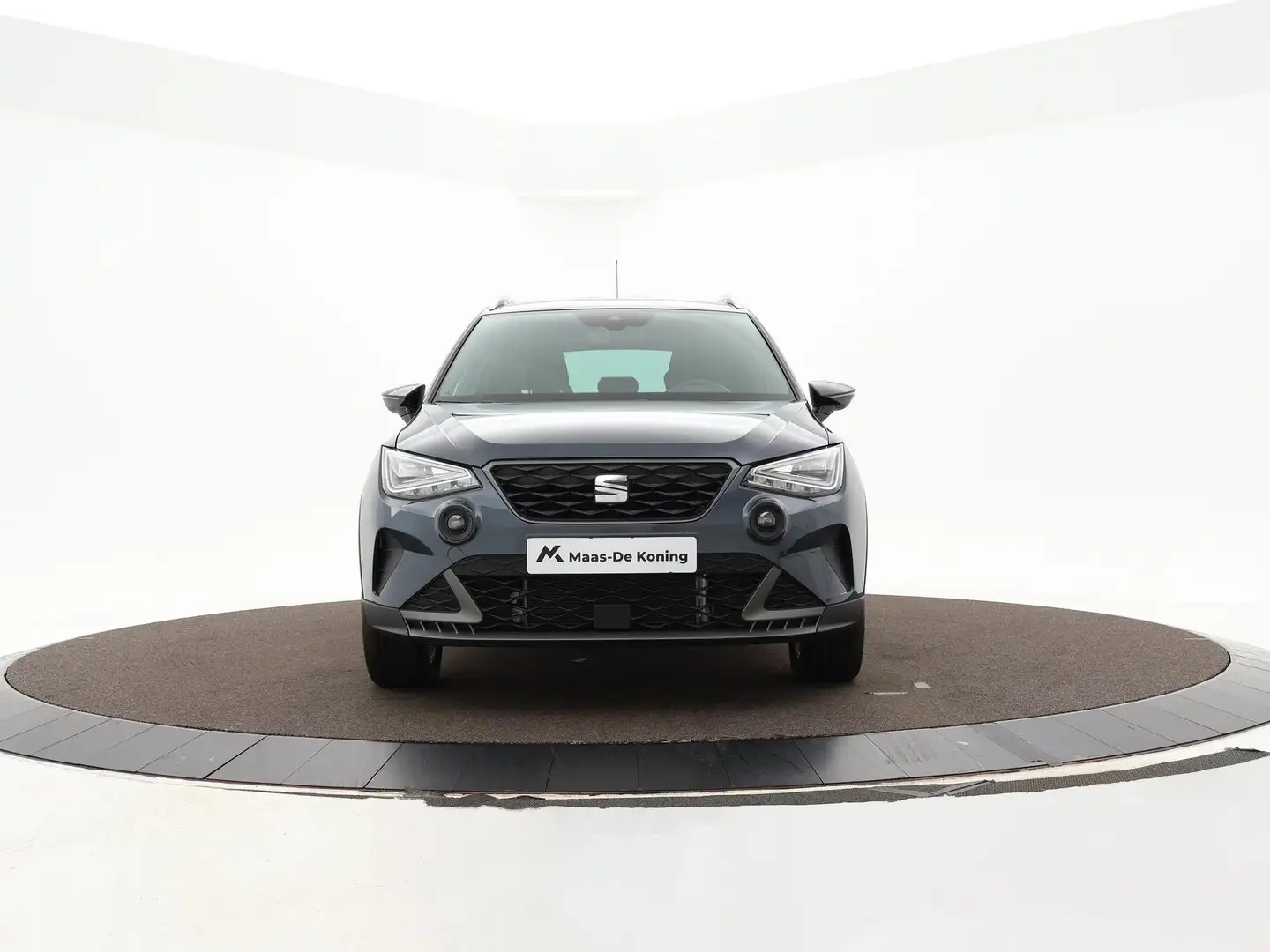 SEAT Arona 1.0 EcoTSI 95pk FR Business Connect · Apple/Androi Grijs - 2