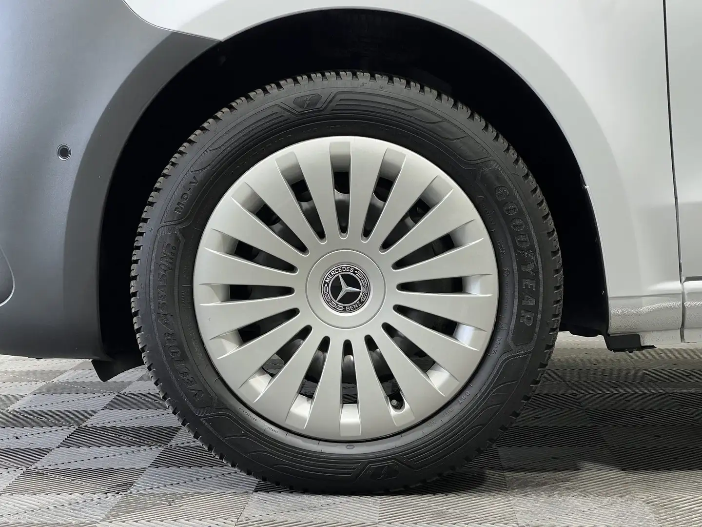 Mercedes-Benz Vito Kasten 116 CDI Pro lang Klima SHZ Kamera Weiß - 2