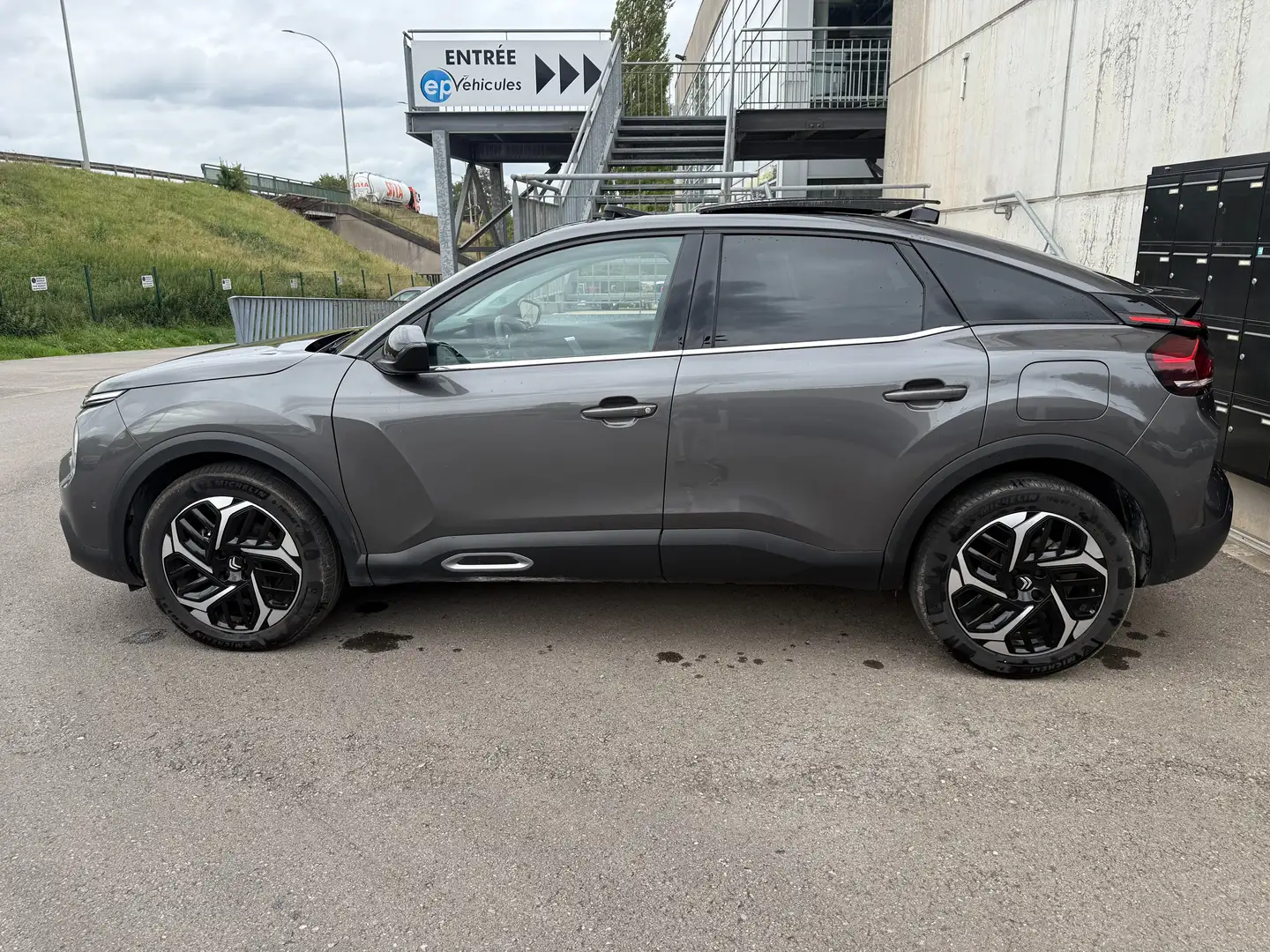 Citroen C4 1.2 PURETECH 130 EAT8 MAX Gris - 2