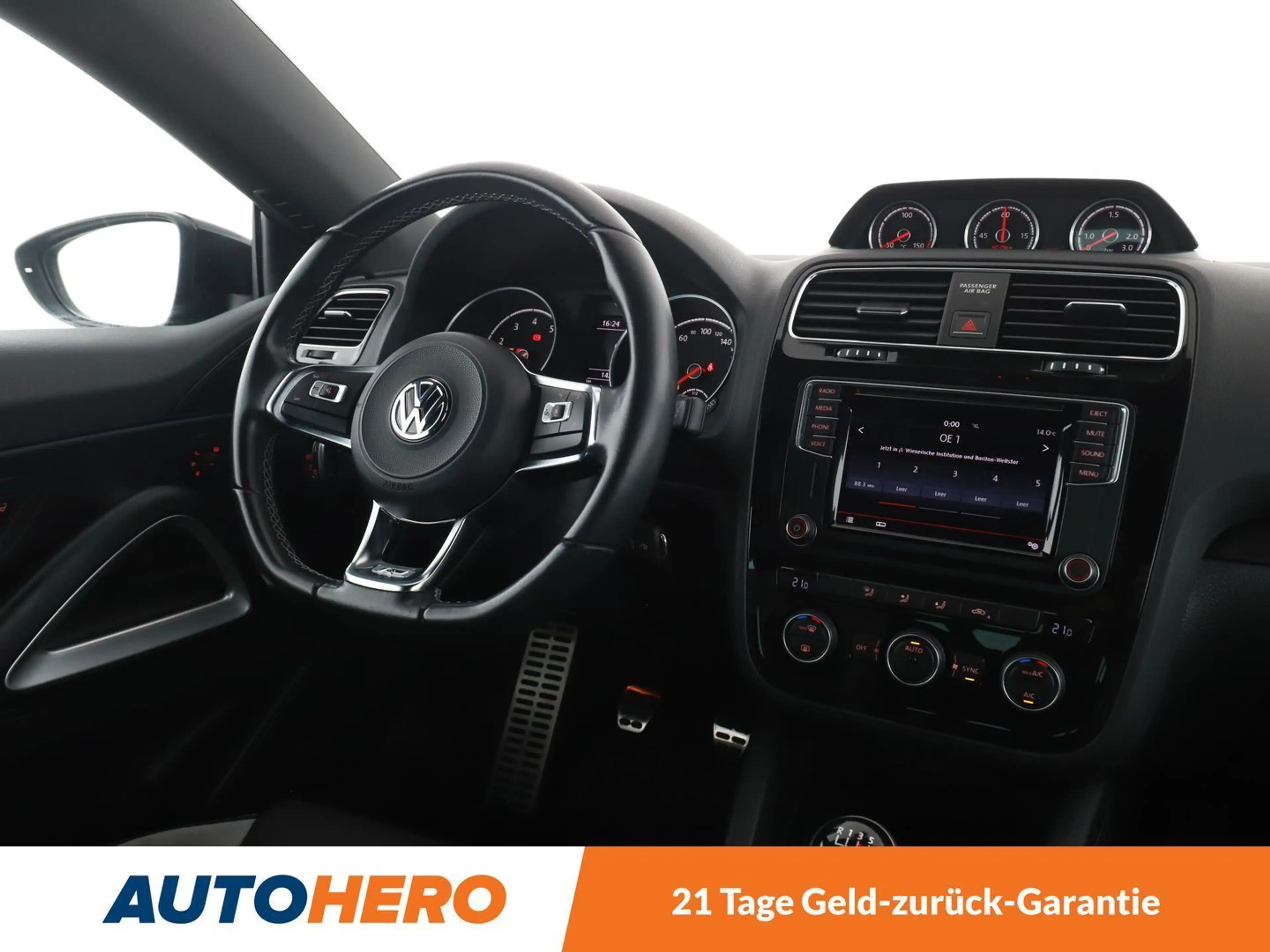 Volkswagen Scirocco 2.0 TSI Sport R-Line BMT *XENON*PDC*BT* — photo 13