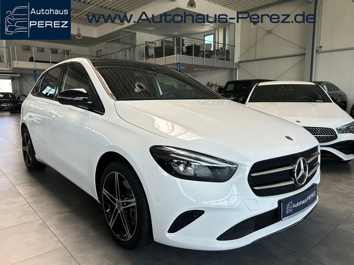 Mercedes-Benz B 250 e 8G LED-PANORAMA-AHK-KAMERA-BUSINESS Weiß - 1