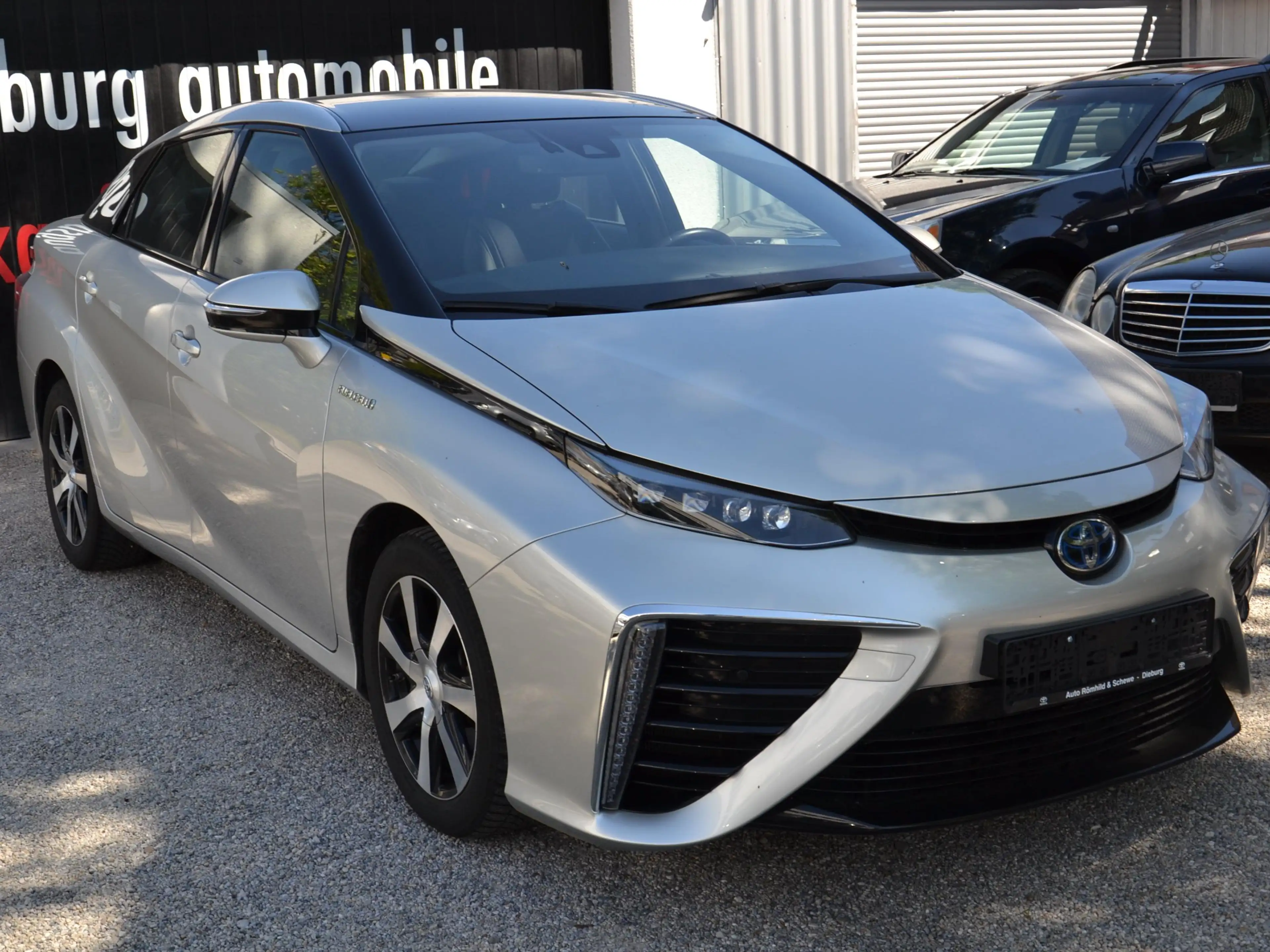 Toyota Mirai Fuelcell Wasserstoff Automatik 154 PS 1.Hand — photo 7