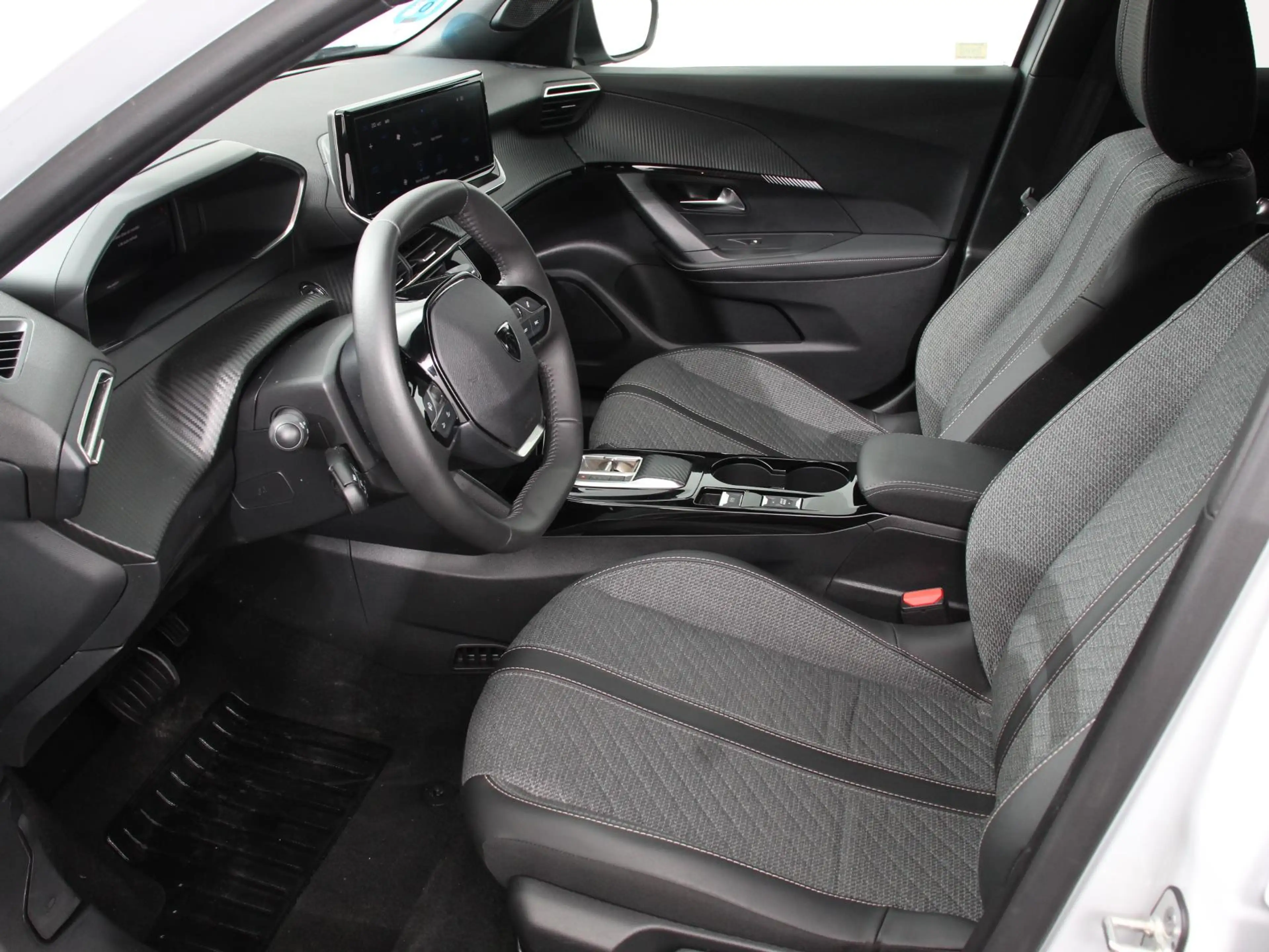 Peugeot e-2008 EV Allure Pack 54 kWh Navigatie Apple Carplay/Andr — photo 11