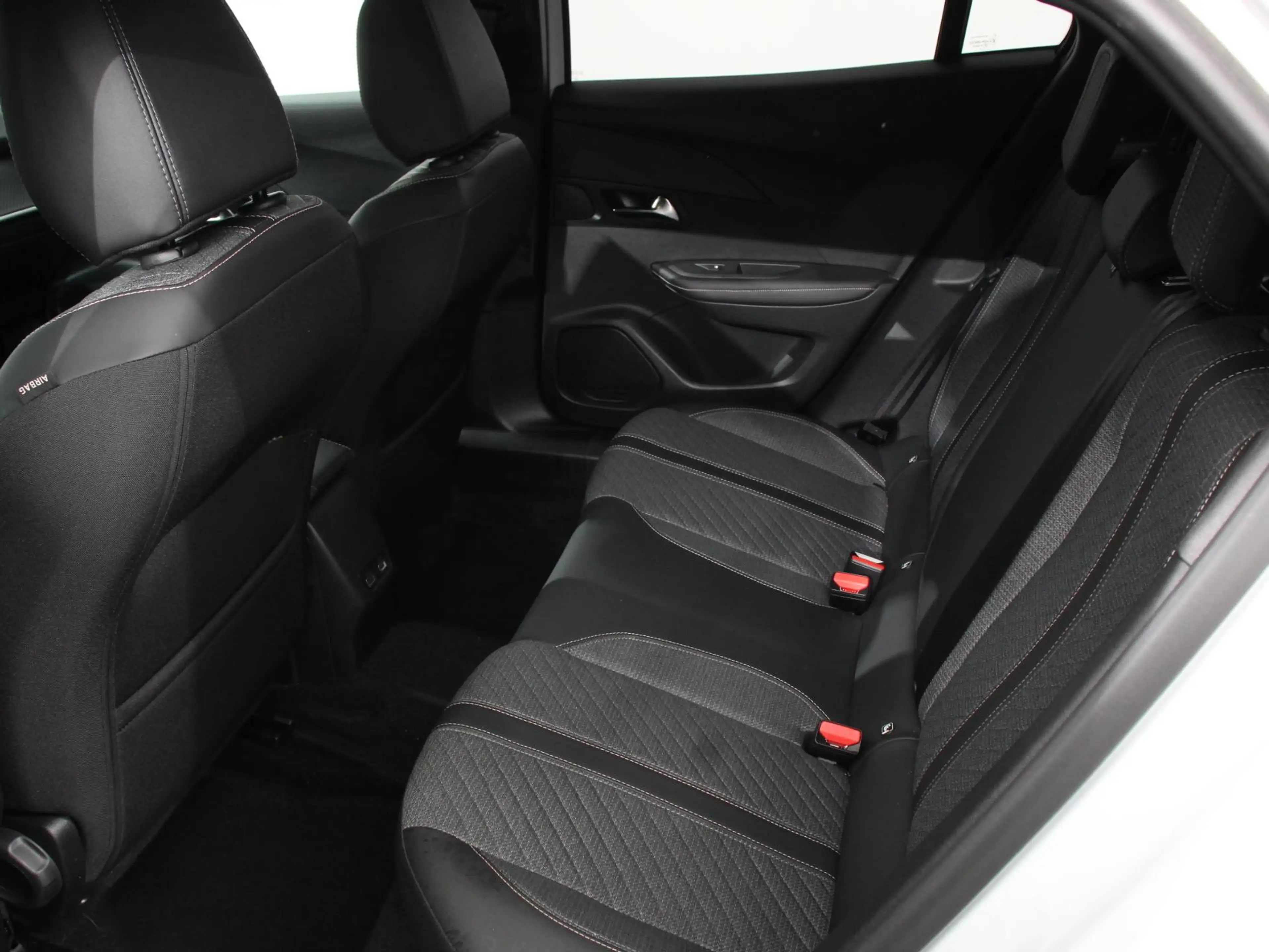 Peugeot e-2008 EV Allure Pack 54 kWh Navigatie Apple Carplay/Andr — photo 10