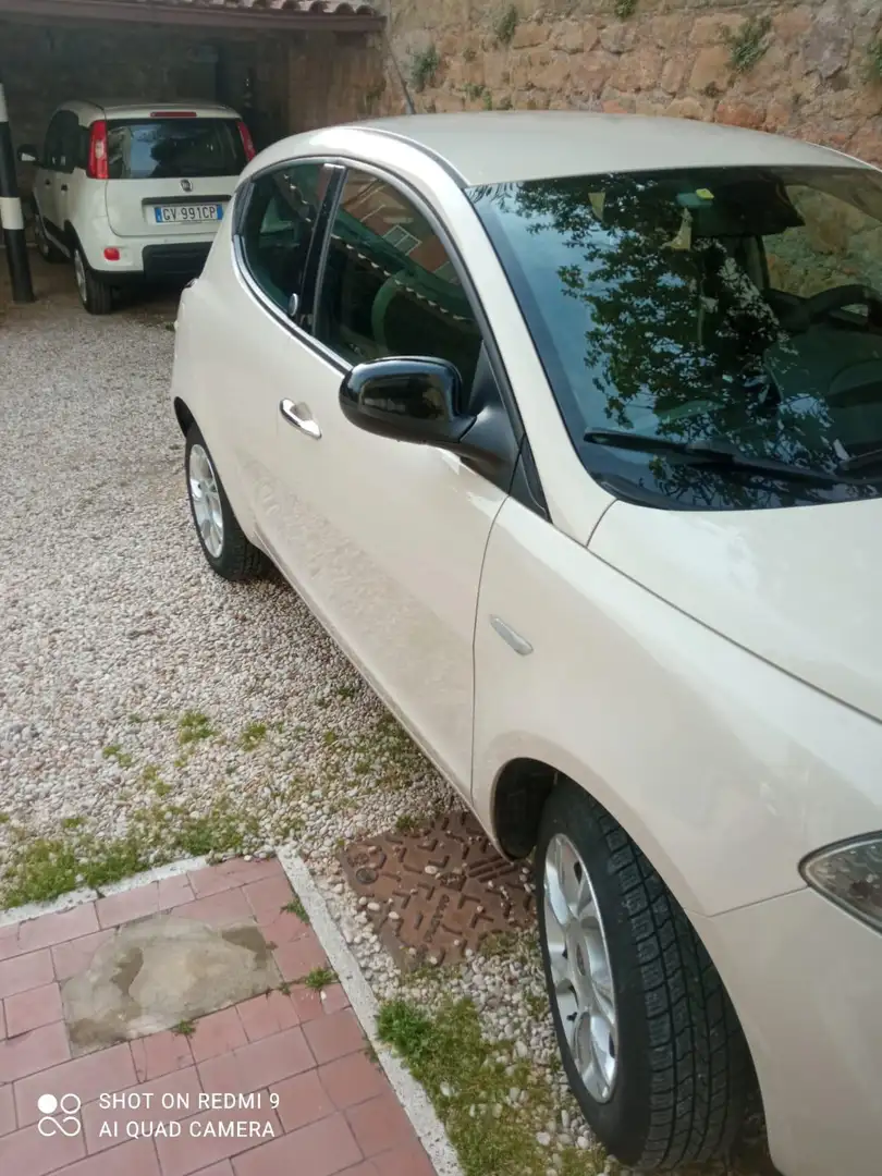 Lancia Y 1.2 8v LS c/airbag - 2
