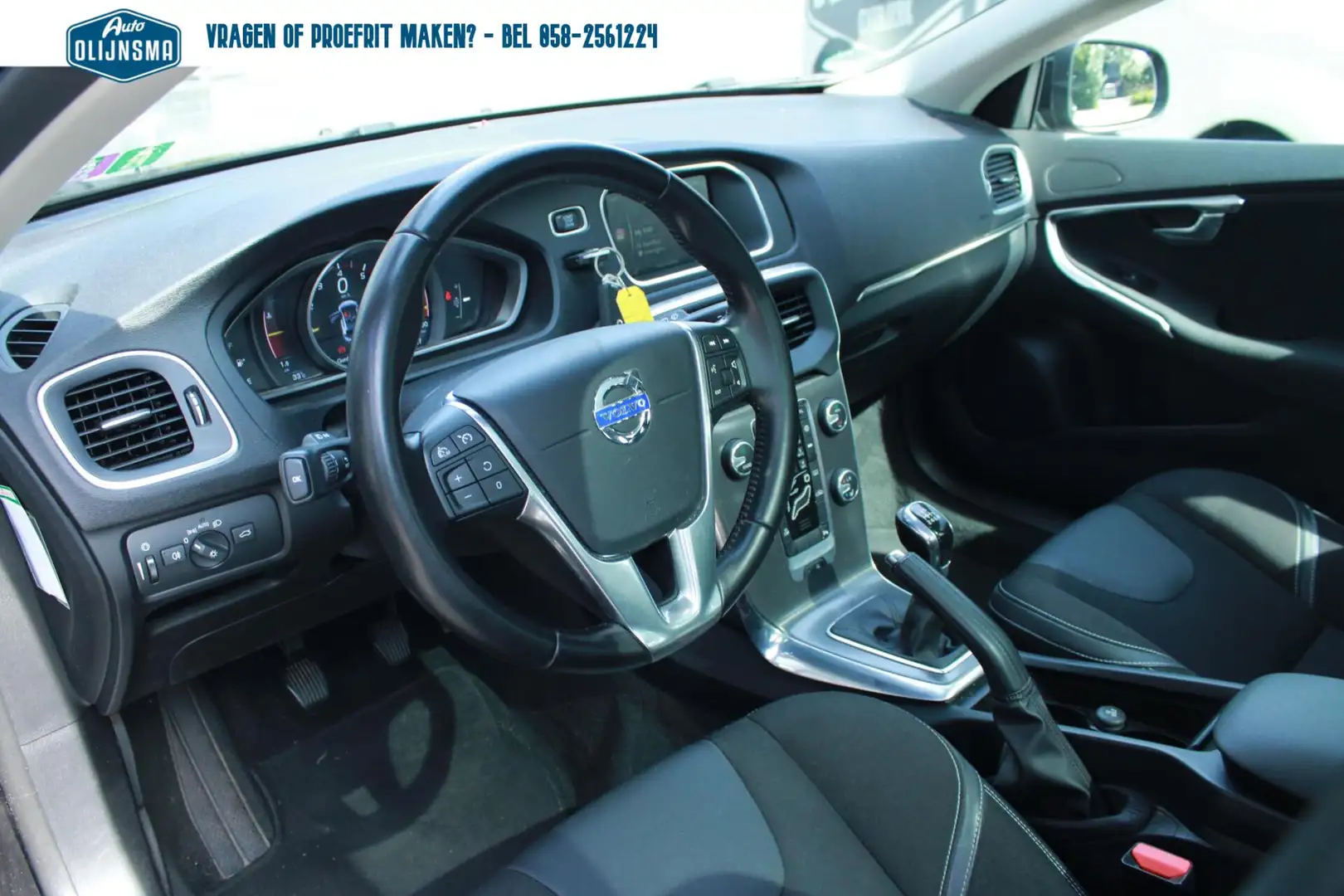 Volvo V40 2.0 T2|Pano|Trekhaak|Stoelverwarming|Navi|NAP Zwart - 2
