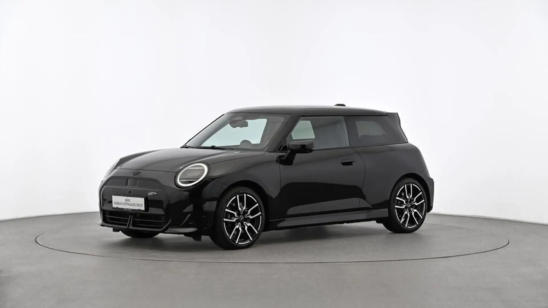 MINI Cooper SE Schwarz - 2