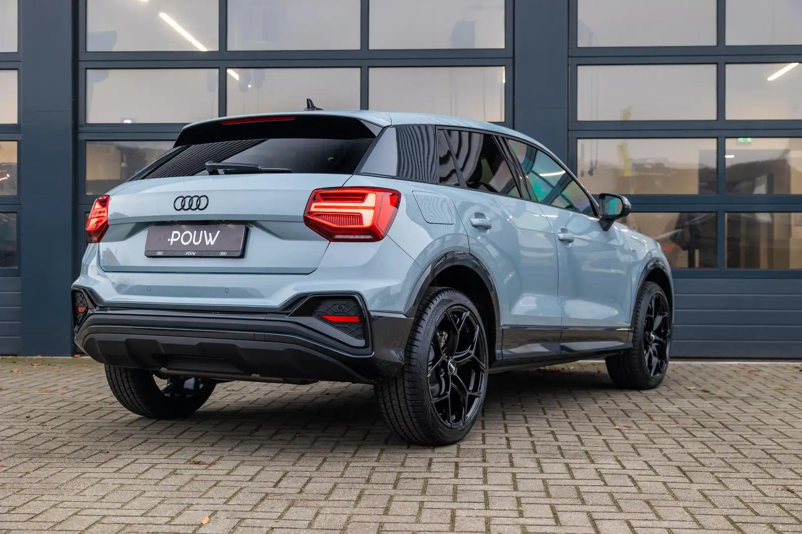 Audi Q2 35 TFSI 150pk S Edition | Assistentie Pakket Parki Grijs - 2