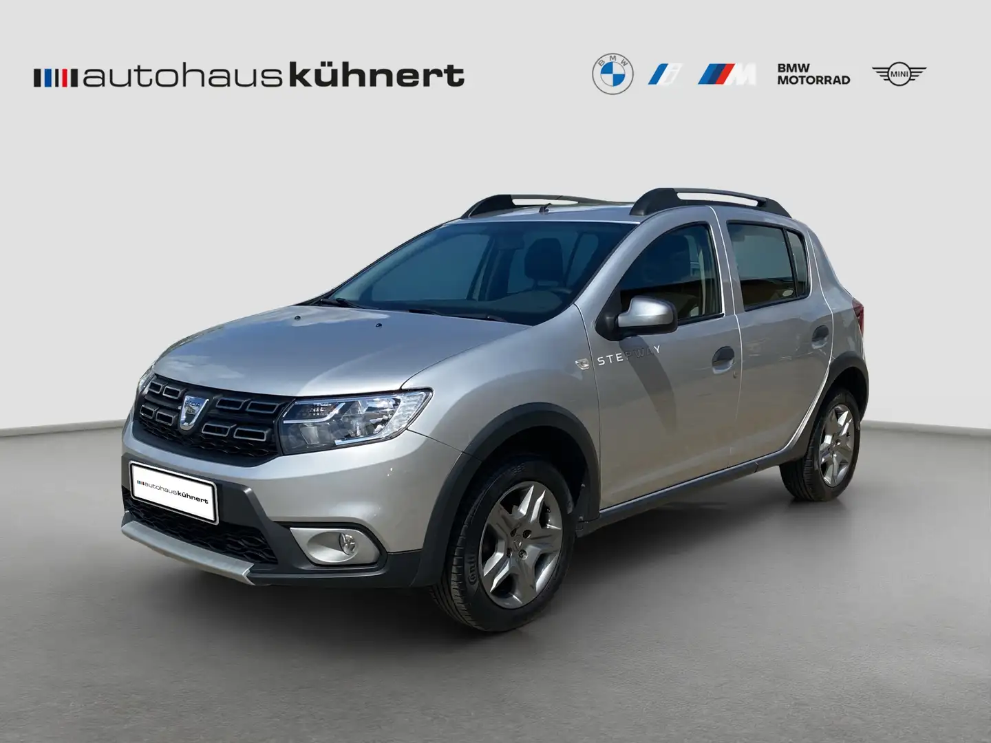 Dacia Sandero Stepway TCe 90 Prestige ACC Navi AUT PDC Срібний - 1
