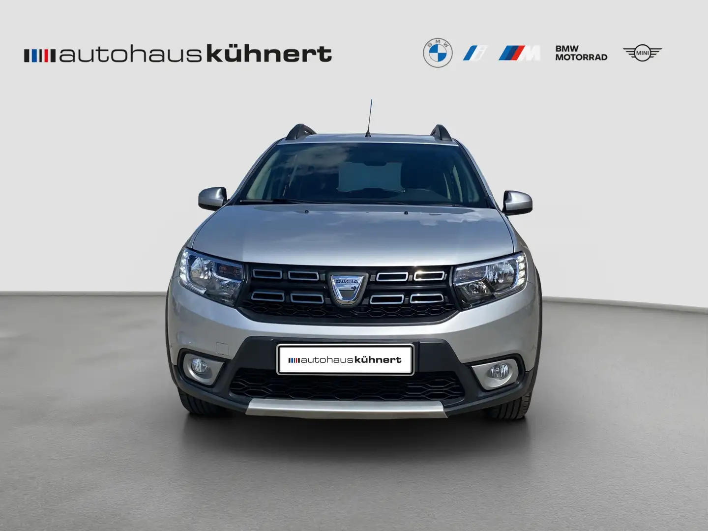 Dacia Sandero Stepway TCe 90 Prestige ACC Navi AUT PDC Срібний - 2