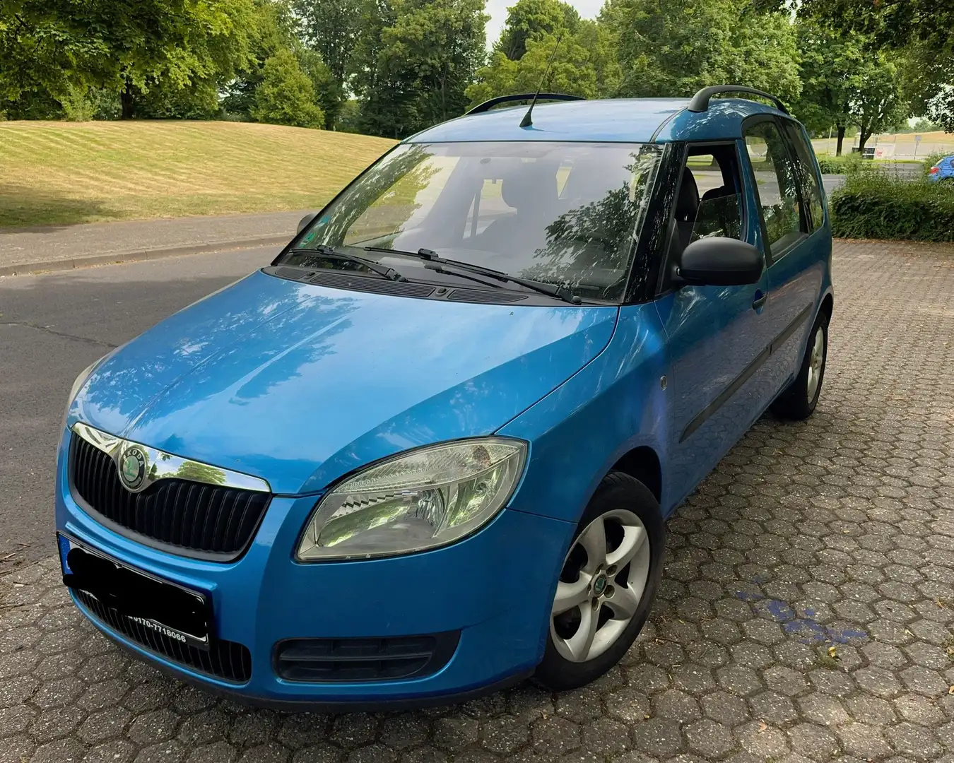 Skoda Roomster Roomster 1.2 12V HTPStyle PLUS EDITION Blau - 1