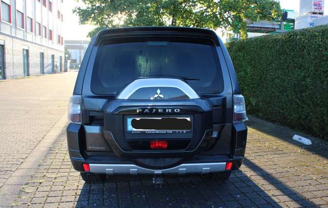 Mitsubishi Pajero 3.2 DI-D Automatik Final Edition