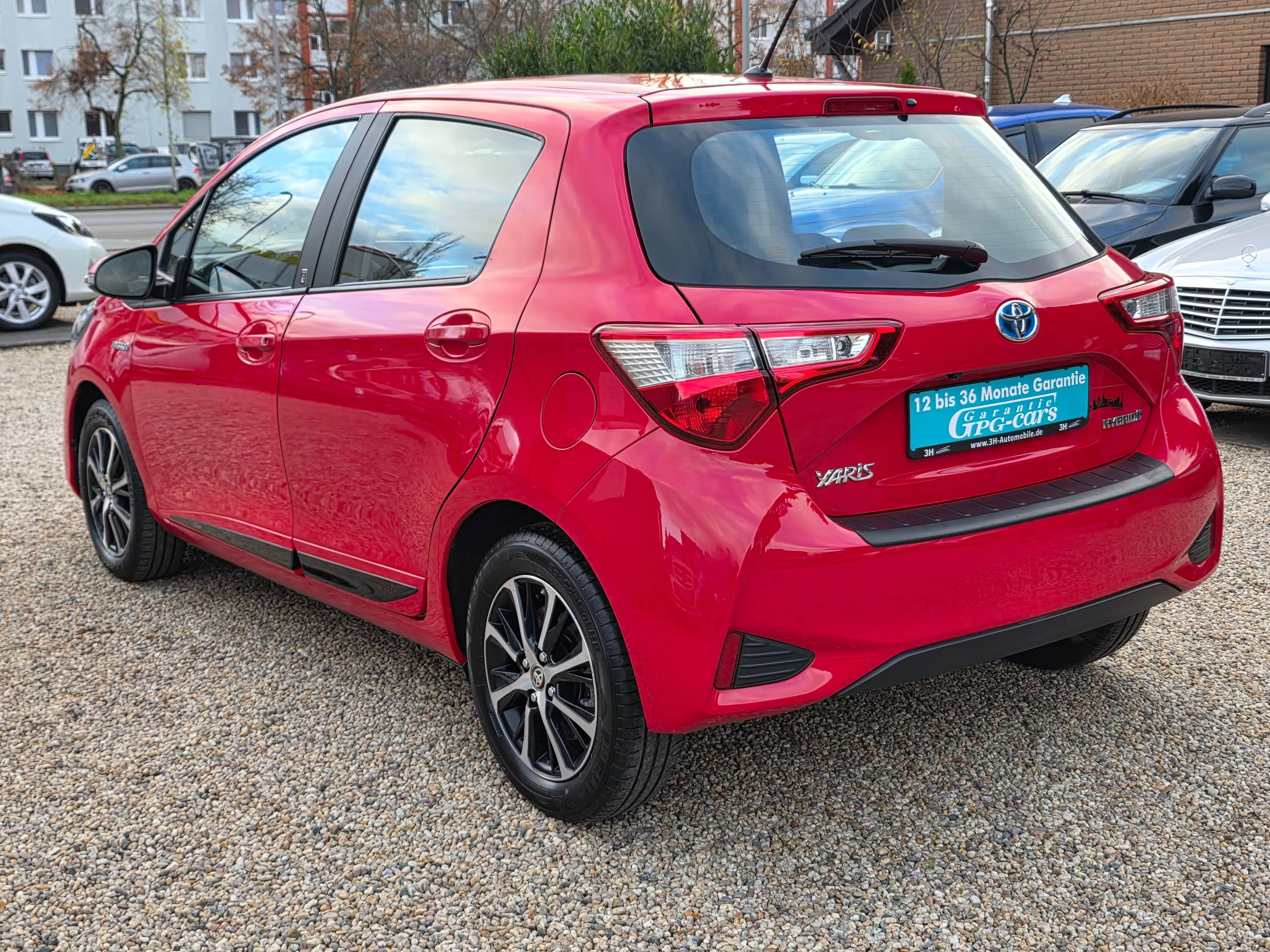 Toyota Yaris Yaris Hybrid 1.5 VVT-i Team Deutschland — photo 4