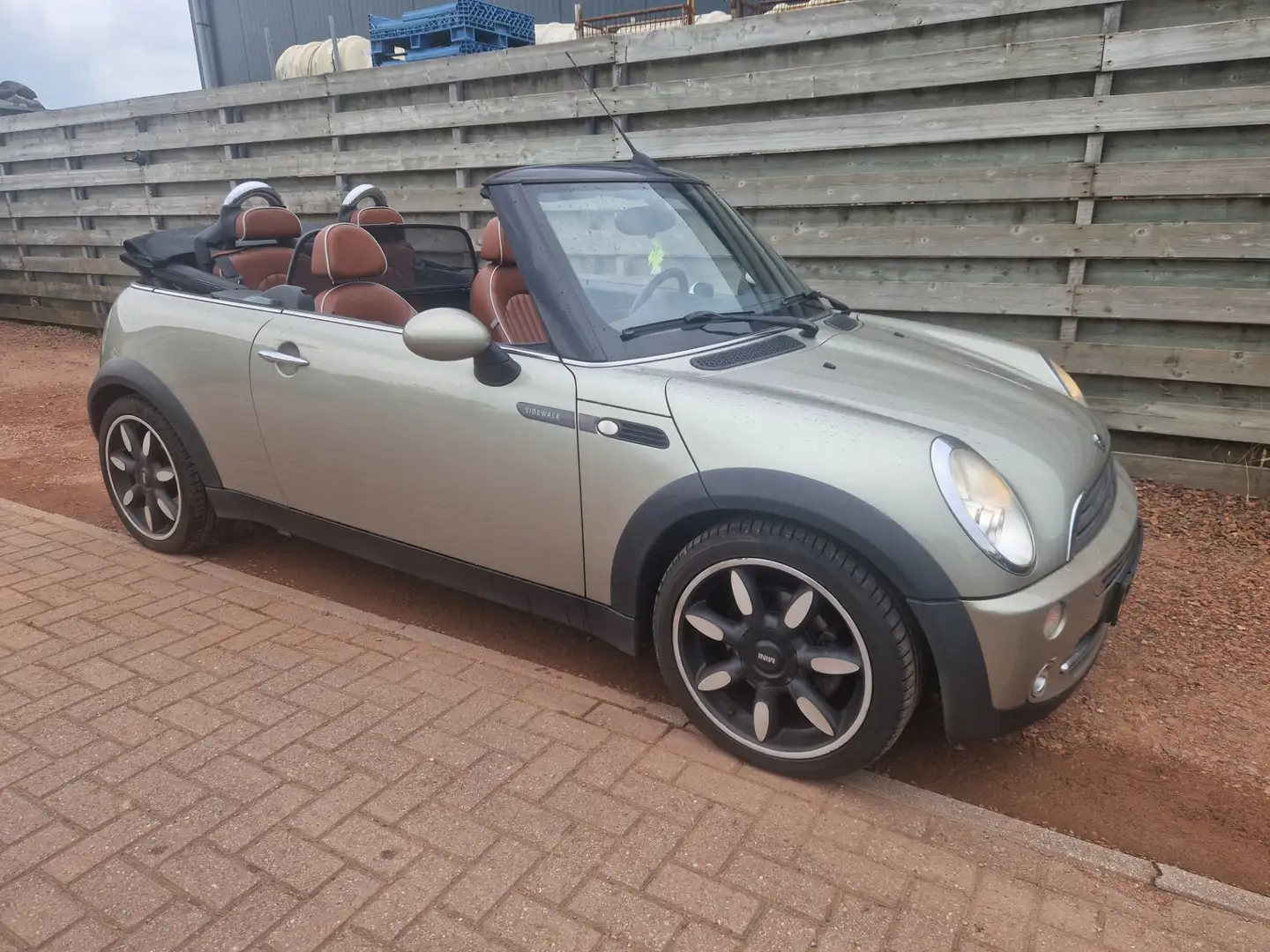 MINI One Cabrio Mini 1.6 Sidewalk Gris - 1