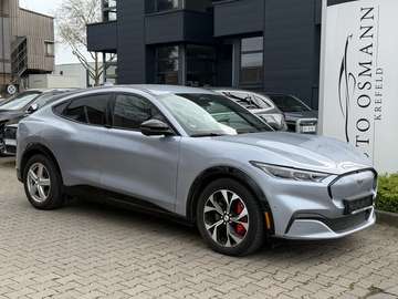 Premium AWD B&O Soundsystem