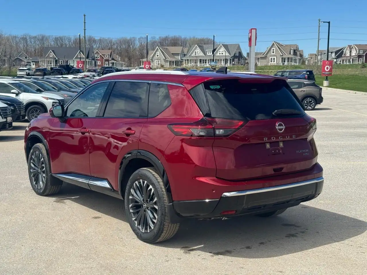 Nissan Rogue снимка Nissan Rogue