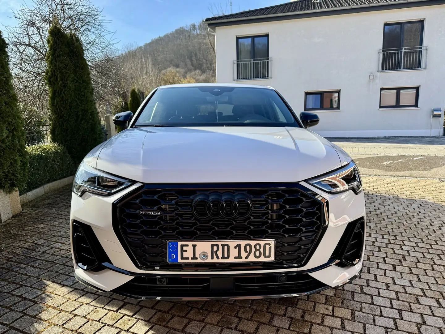 Audi Q3 40 TFSI Sportback quattro S tronic S LINE AHK, ASG Weiß - 1