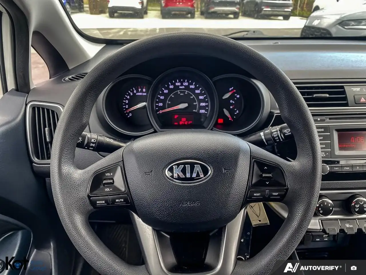 Kia Rio снимка Kia Rio