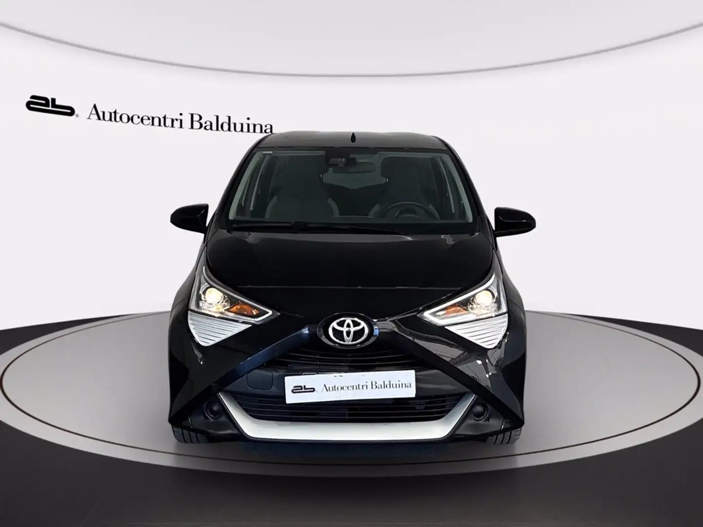 Toyota Aygo 5p 1.0 x-wave 72cv Nero - 2